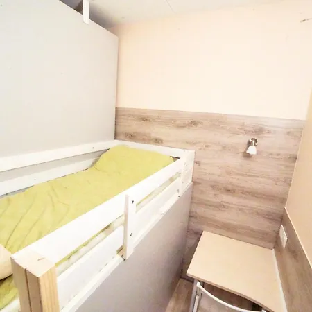 Хостел Tokyo Vibes - Private Sleeping Pods Hostel, Self Check-in Вильнюс