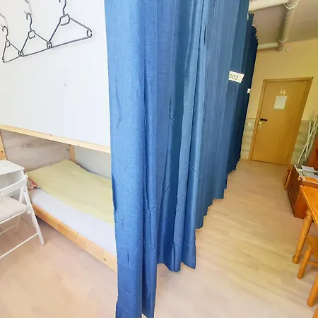 Хостел Tokyo Vibes - Private Sleeping Pods Hostel, Self Check-in *