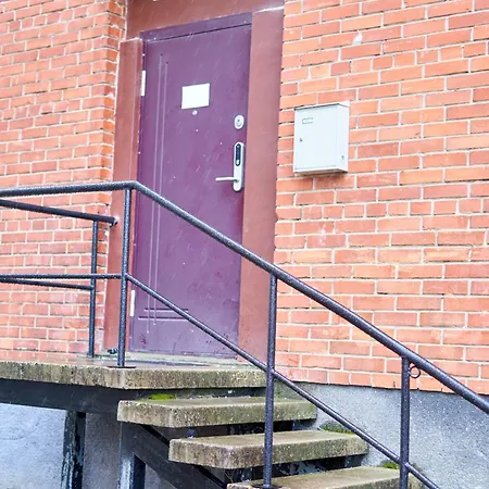 Tokyo Vibes - Private Sleeping Pods Hostel, Self Check-in Вильнюс