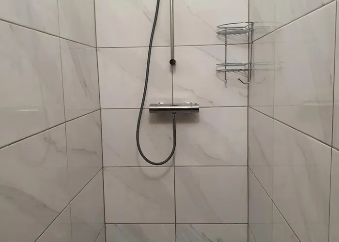 Tokyo Vibes - Private Sleeping Pods Hostel, Self Check-in Hostel *