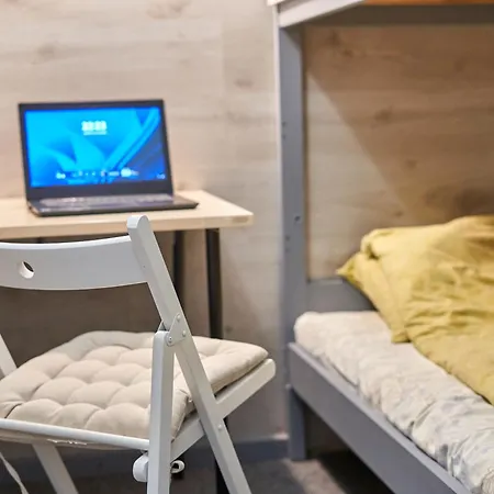 Tokyo Vibes - Private Sleeping Pods Hostel, Self Check-in Vilnius