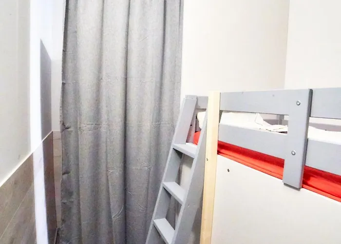 Vandrerhjem Tokyo Vibes - Private Sleeping Pods Hostel, Self Check-in