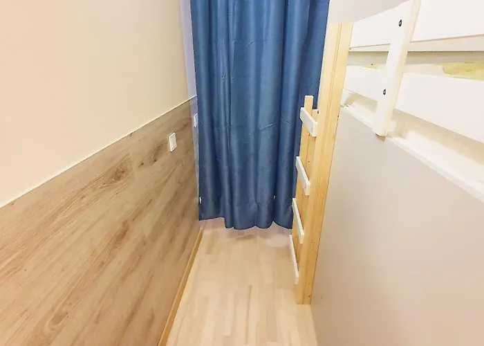 Hostal Tokyo Vibes - Private Sleeping Pods Hostel, Self Check-in