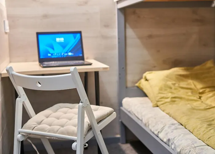 Tokyo Vibes - Private Sleeping Pods Hostel, Self Check-in Vilna