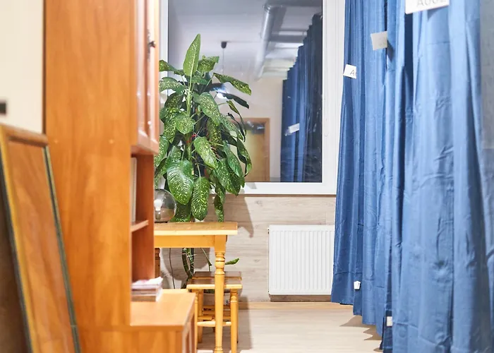 Tokyo Vibes - Private Sleeping Pods Hostel, Self Check-in Vilna