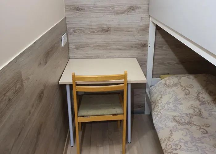 Tokyo Vibes - Private Sleeping Pods Hostel, Self Check-in * Vilna