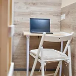 Tokyo Vibes - Private Sleeping Pods Hostel, Self Check-in Vandrerhjem