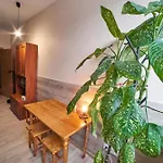Tokyo Vibes - Private Sleeping Pods Hostel, Self Check-in Vandrerhjem