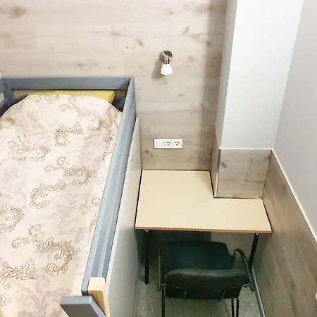 Nakvynės namai Tokyo Vibes - Private Sleeping Pods Hostel, Self Check-in *
